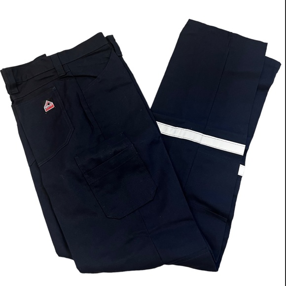 Bulwark Flame Resistant Men’s Pants - Picture 1 of 4